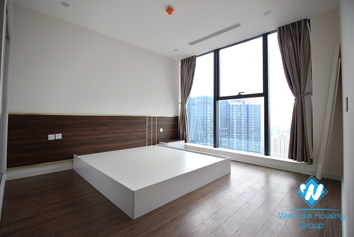 Unfurnished duplex apartment in Sunshine City for rent